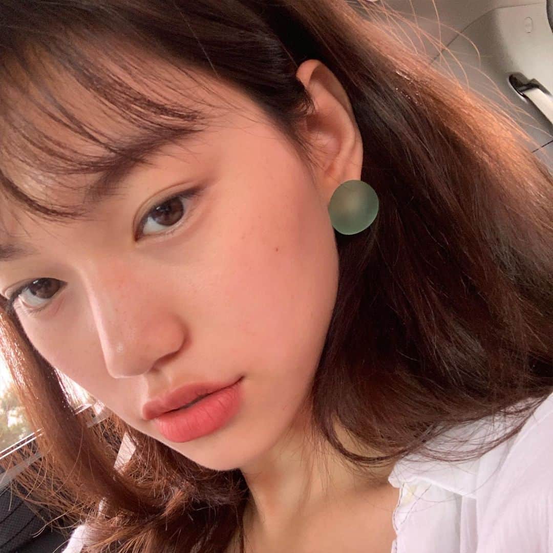 Weki Mekiのインスタグラム：「love my freckles♡  #WekiMeki #위키미키 #KimDoYeon #김도연」
