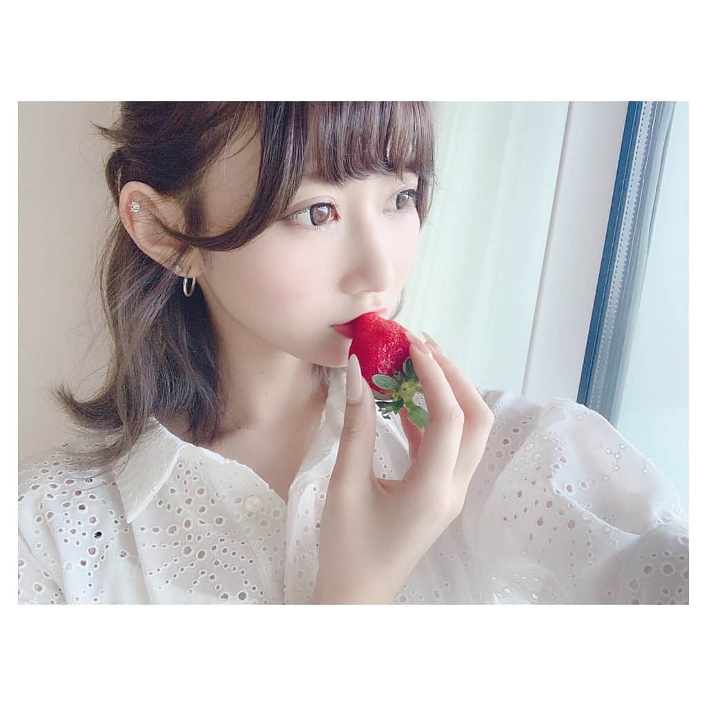 永原知奈さんのインスタグラム写真 - (永原知奈Instagram)「いちご100パーセント🍓 . #いちご #🍓 #いちご100パーセント #西野つかさ #神キャラ #snidel #スナイデル」7月18日 17時13分 - chiim2