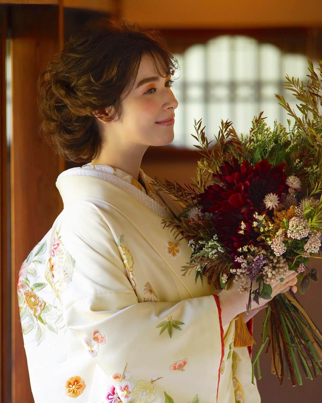 東京會舘本舘ウエディングさんのインスタグラム写真 - (東京會舘本舘ウエディングInstagram)「@tokyokaikan_wedding .——————————. * あなたらしさを彩る この日のための特別な色打掛* ほのかに色づく花が 花嫁さまの表情を 明るく照らします＊  Dress…#takamibridal  #タカミブライダル * * .——————————. #東京會舘 #tokyo #関東花嫁 #weddingdress #東京花嫁 #wedding #dress #ウェディングドレス #プレ花嫁 #卒花 #結婚式場 #日本中のプレ花嫁さんと繋がりたい #結婚式準備 #ウェディングレポ #ブライダルフェア #チャペル #結婚式 #パーティ #披露宴 #weddingparty #2019年春婚 #2019夏婚 #東京 #大正ロマン #ウェディング #和装コーディネート #和装結婚式」7月18日 17時13分 - tokyokaikan_wedding