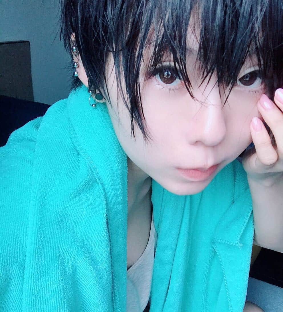 雫さんのインスタグラム写真 - (雫Instagram)「武道館翌日もお肌ツル丸です」7月18日 17時27分 - plkshizuku