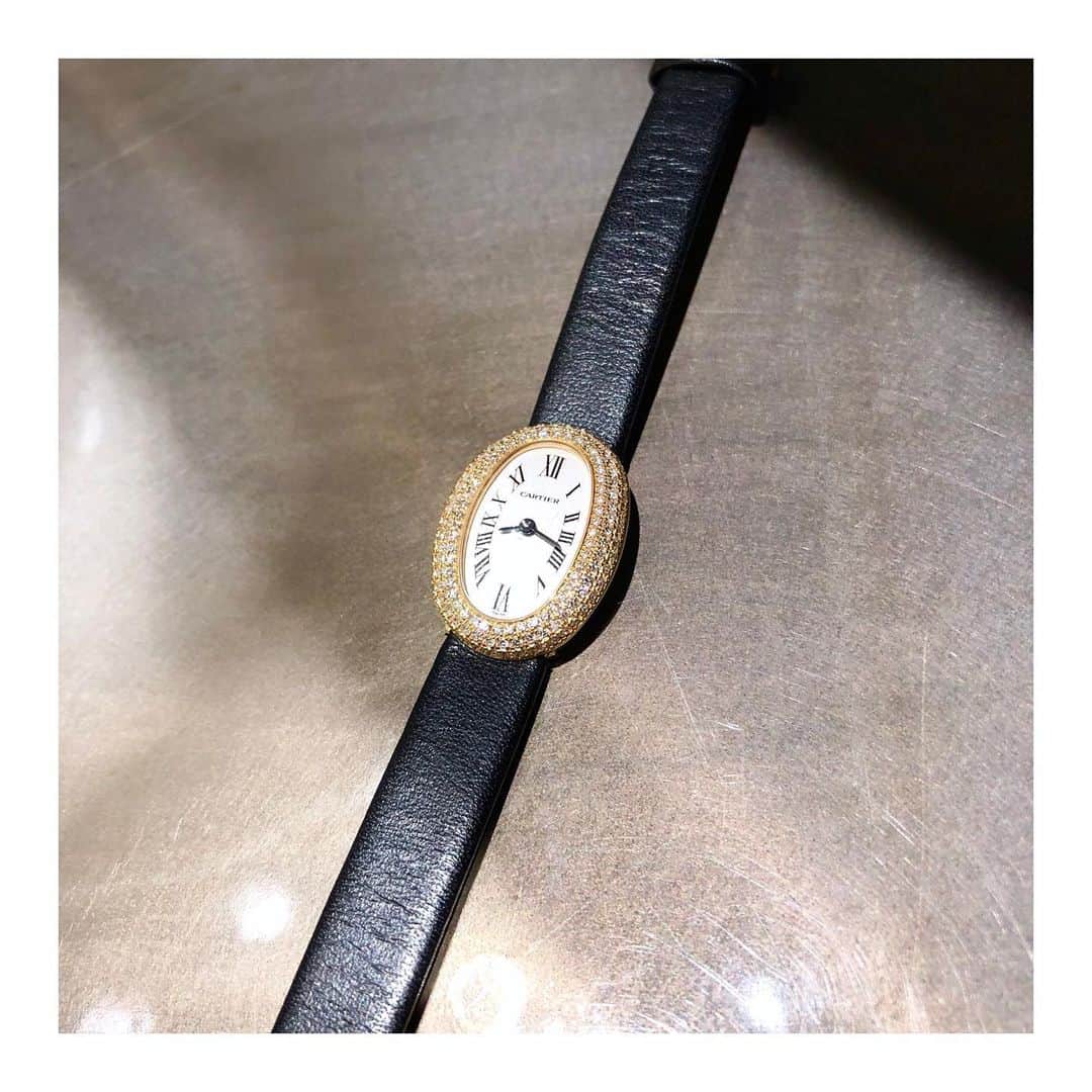 HIROBさんのインスタグラム写真 - (HIROBInstagram)「-HIROB SOUTH NEWoMan新宿店-﻿ ﻿ ・Vintage Cartier ﻿ ・Mini Baignoire﻿ ・16003890-728910﻿ ・￥1,000,000＋Tax﻿ ﻿ 華やかなミニベニュワールが入荷致しました。﻿ ﻿ お問い合わせ先﻿ tel:03-5379-9372﻿ ﻿ #hirob ﻿ #hirobsouth﻿ #baycrews﻿ #cartier﻿ #vintagecartier﻿ ﻿ #ヒロブ﻿ #ヒロブサウス﻿ #ベイクルーズ﻿ #カルティエ﻿ #ヴィンテージカルティエ﻿ #ニュウマン新宿」7月18日 17時54分 - hirob.jp