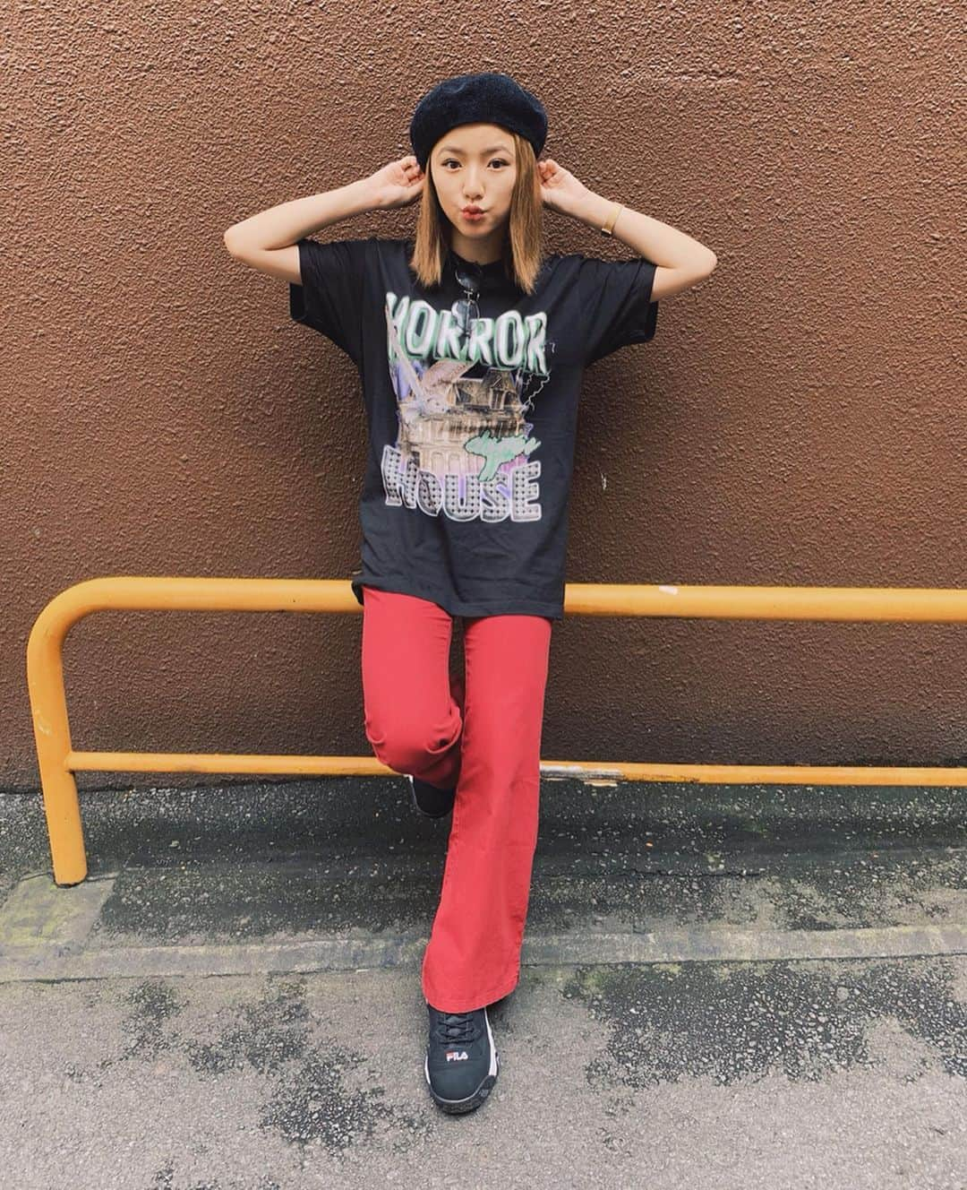 Rioさんのインスタグラム写真 - (RioInstagram)「@damn_it_official_  my fav T-shirt✨✨💯💛 check it out !!!」7月18日 18時19分 - rioflake0107