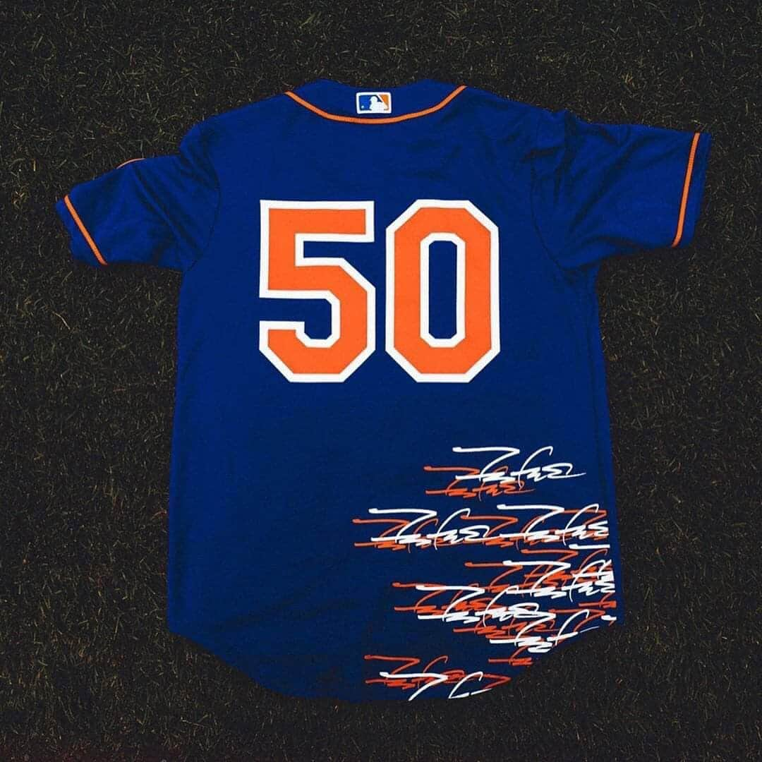 HYPEBEASTさんのインスタグラム写真 - (HYPEBEASTInstagram)「@hypebeastsports: @futuradosmil is joining forces with The New York @mets on a special three-piece capsule collection to commemorate the 50th anniversary of the @mlb team’s 1969 championship season. The set includes a ‘Pointman’ bobblehead, a New Era 5950 baseball cap, and a replica jersey, which will only be available to VIP ticket holders. Head to the link in our bio for more info.  Photo: @icnclst」7月18日 18時21分 - hypebeast