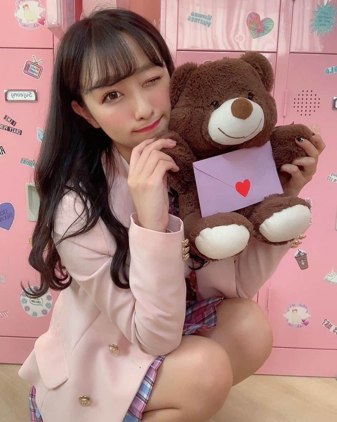 渡辺葉月さんのインスタグラム写真 - (渡辺葉月Instagram)「. . . . かわいい韓国の制服きた🧸💗 . . . . #韓国 #韓国旅行 #韓国制服 #韓国制服レンタル #弘大 #ホンデ #弘大入口 #nuguna韓国制服レンタル」7月18日 18時22分 - hazu.1123