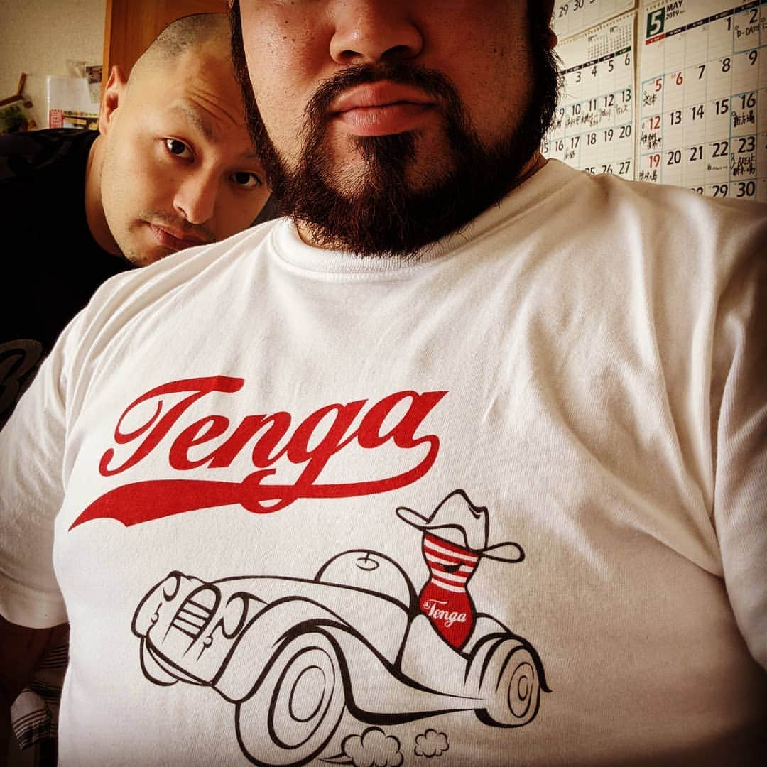 植木嵩行さんのインスタグラム写真 - (植木嵩行Instagram)「今日はテンガがテンガロンハットTシャツです。 #tenga #tshirts #kawaii #skinhead #nohair #kettlebell #training #journeytothewest #kappa」7月18日 18時25分 - uekitakayuki_110