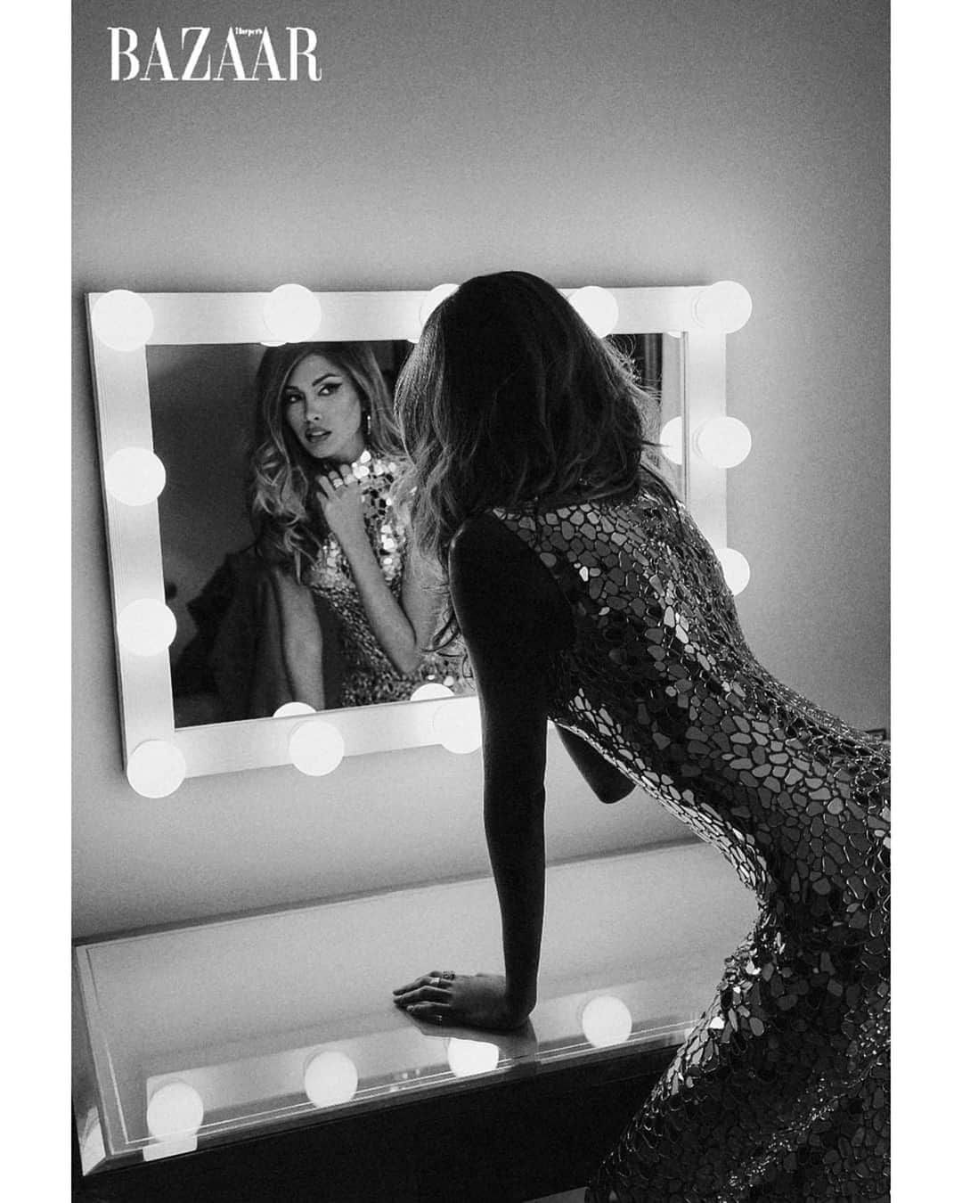 María Gabriela Isler Moralesさんのインスタグラム写真 - (María Gabriela Isler MoralesInstagram)「When you look in the mirror, what do you see? Do you see the real you, or what you have been conditioned to believe is you? The two are so, so different. One is an infinite consciousness capable of being and creating whatever it chooses, the other is an illusion imprisoned by its own perceived and programmed limitations.  I choose to see the real me 💛. Thank you @bymannyroman for making me conscious about my power and myself. 🖤 If you want to read a lovely story, please check this picture on Manny’s IG.  #ChooseYou #ElígeteATi #GabrielaIsler #HarpersBazaar」7月18日 23時57分 - gabrielaisler