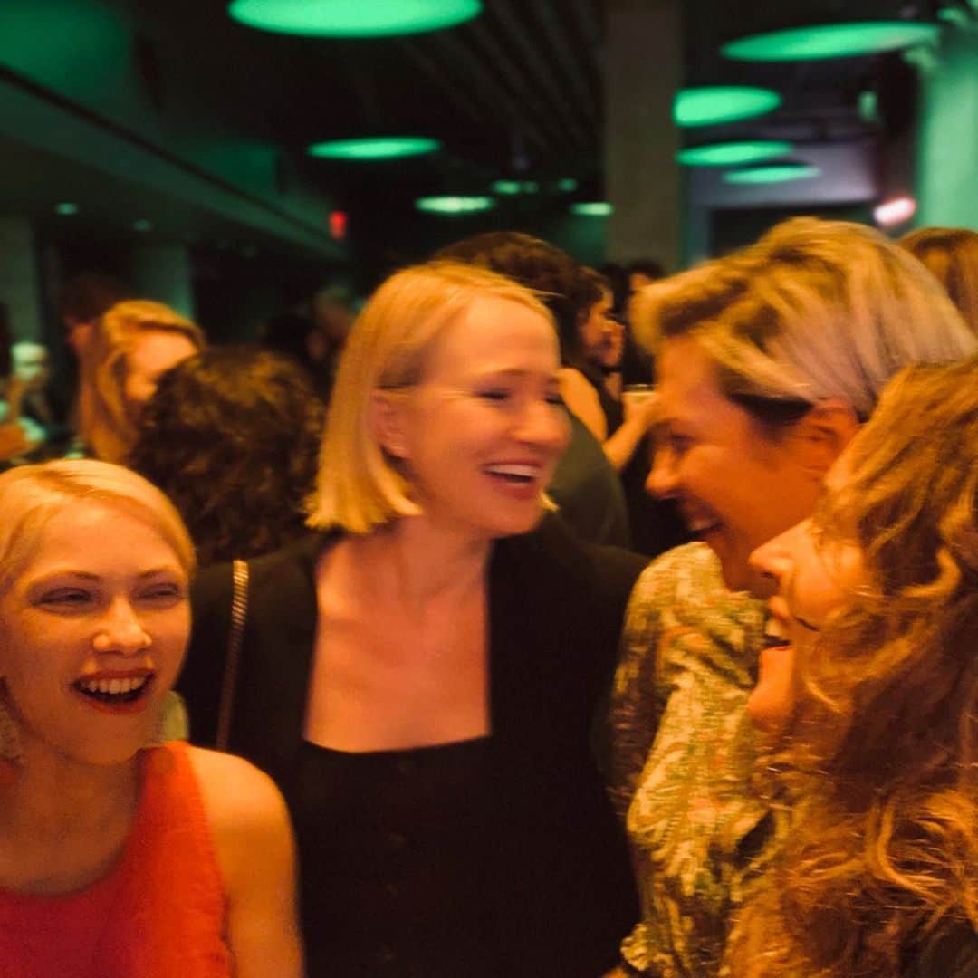 マルガリータ・レヴィエヴァさんのインスタグラム写真 - (マルガリータ・レヴィエヴァInstagram)「GODDESSES.  SO proud of these women. Hard to find words to describe how I felt watching them onstage, and what I feel about this play. Brilliant, balls-to-the-wall courageous, hilarious, heart-breaking, ridiculously unique, moving, genius, humbling, are just some of the ones I uttered through the night. Do yourself a favor and see for yourself!!! @halleyfeiffer blew my mind with her rendition of one of my favorite Chekhov plays. Directed gloriously by @cannalure. The ENTIRE cast is flawless. BRAVO. #moscowmoscowmoscow#mcctheatre」7月19日 0時02分 - margaritalevieva