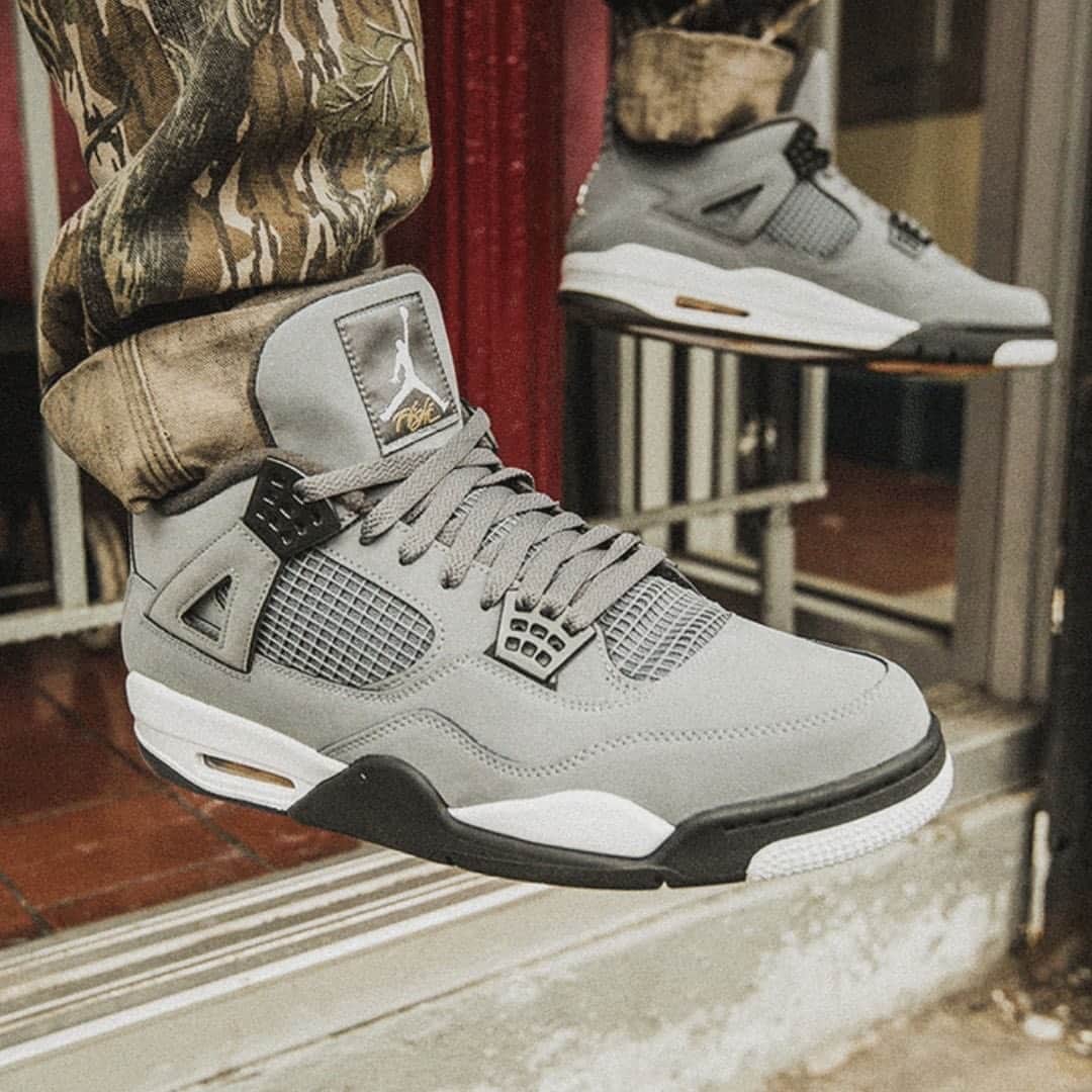 Sneaker News x Jordans Dailyさんのインスタグラム写真 - (Sneaker News x Jordans DailyInstagram)「On-foot look at the “Cool Grey” Air Jordan 4 🤤 Who’s copping? Link in bio for more details #jordansdaily」7月19日 0時02分 - jordansdaily