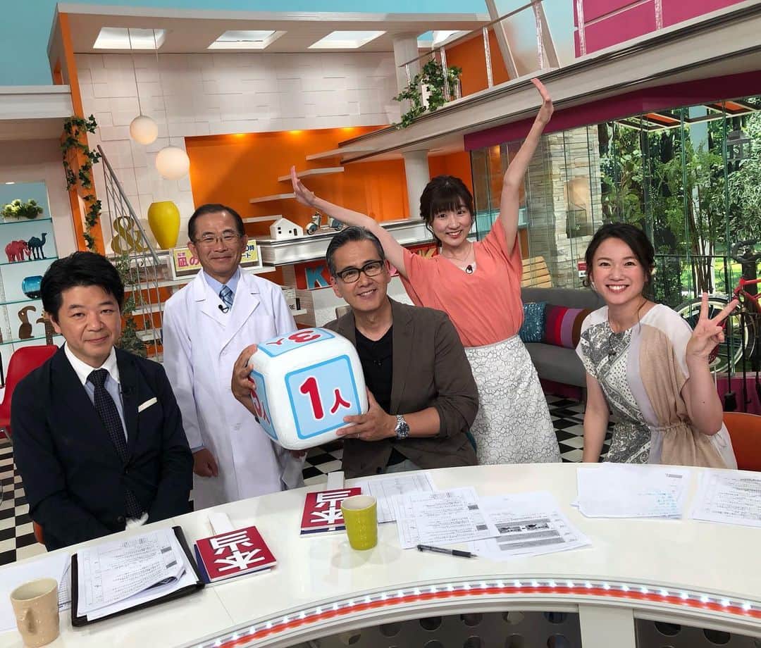 金城 茉里奈　盗撮 北海道放送「今日ドキッ!」さんのインスタグラム写真 - (北海道放送「今日ドキッ!」Instagram)「本日のスタジオコメンテーターは #北海道大学  #吉田徹 さん #特集 #暮らしの神話ウソ？本当？ #札幌医科大学 #當瀬規嗣 先生 #かくれ脱水 #今日ドキッ #グッチー さん #金城 ...