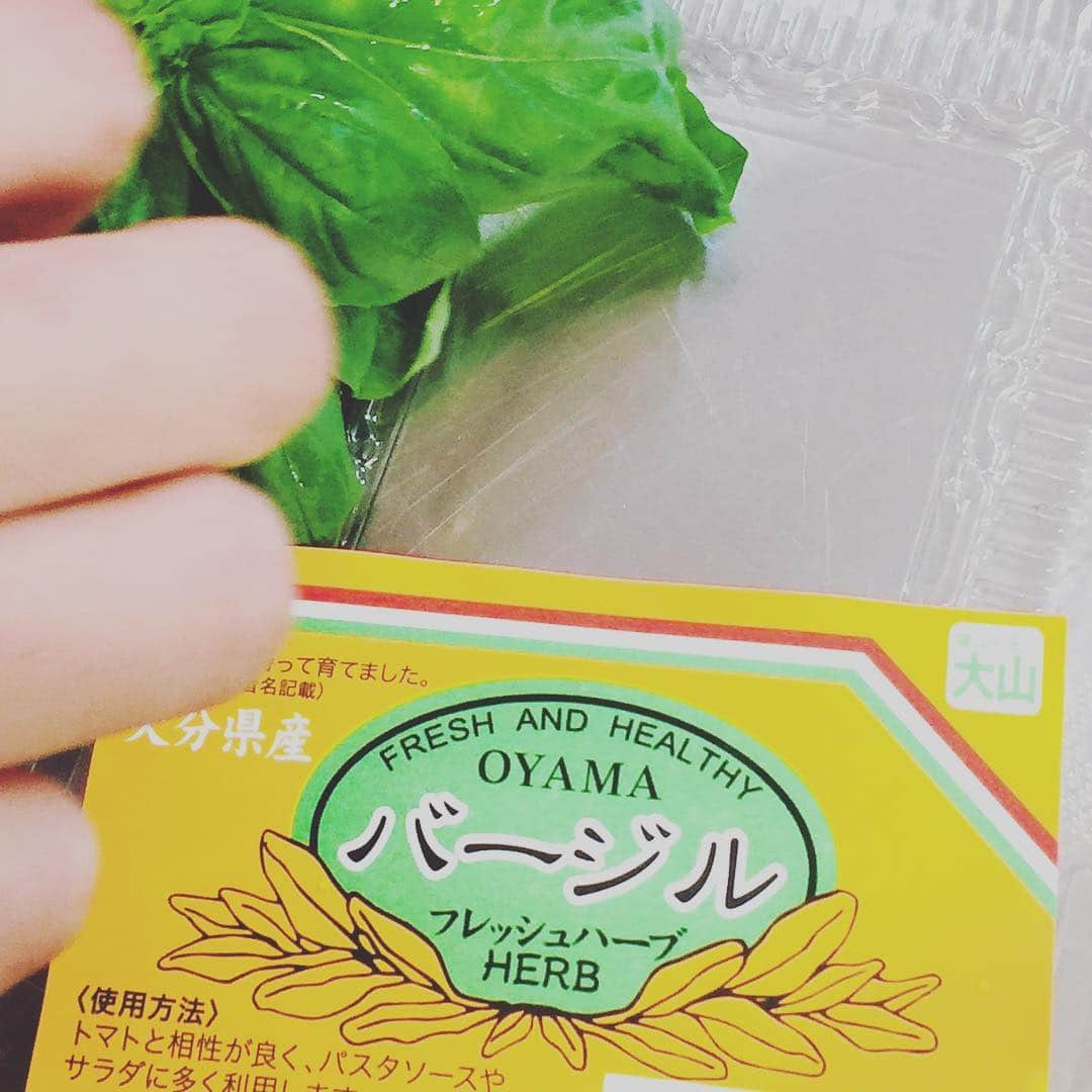 伴都美子さんのインスタグラム写真 - (伴都美子Instagram)「✔️ . 収録日。  料理は好きです。 食べるのはもっと好き。 . . #アグリデキッチン #熊本朝日放送 #毎週日曜 #夕方5時55分」7月18日 18時52分 - van._doasinfinity