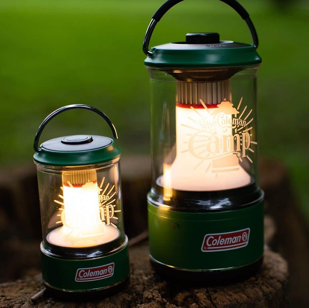 Coleman Japanのインスタグラム：「【限定LEDランタン✨ 】 開催が来週に迫った、コールマンのキャンプフェス『The Coleman Camp 2019（ザ コールマン キャンプ）』のオリジナルロゴをあしらった限定LEDランタンをご紹介！ ・ コールマンの直営店“コールマン昭島アウトドアヴィレッジ店”でスタッフがひとつひとつ丁寧にサンドブラスト加工を施した LEDランタンは、イベント内Coleman Shop にて数量限定販売します。 ・ The Coleman Campでしか手にできない限定アイテムをお見逃しなく😉 ・ ・ ・ #灯そうColeman #灯そうコールマン #灯そう #Coleman #コールマン #Lantern #ランタン #LEDランタン #Camp #キャンプ #キャンプイベント #Outdoor #アウトドア #バッテリーガード #TheColemanCamp #ザコールマンキャンプ #コールマン昭島アウトドアヴィレッジ店 #コールマン昭島店 #TheColemanCamp #TheColemanCamp2019 #cocsummermeeting」