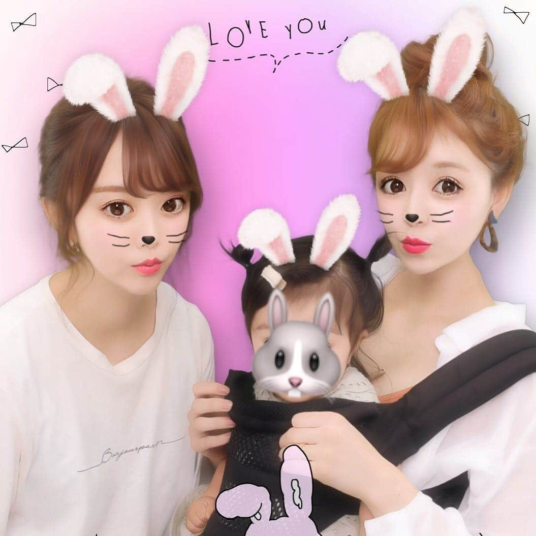 二宮璃子さんのインスタグラム写真 - (二宮璃子Instagram)「この間りなと遊んで久々プリ撮った🐰笑 高校生の頃よくこのプリ機で撮りよったな〜 懐かしかった☺️ るりちゃんが全部カメラ目線でから 激かわやった、、💕💕 りなまた遊ぼうねん🥰💕 #女の子まま #まま #生後８ヶ月 #女の子ベビー #赤ちゃん」7月18日 19時46分 - riixten