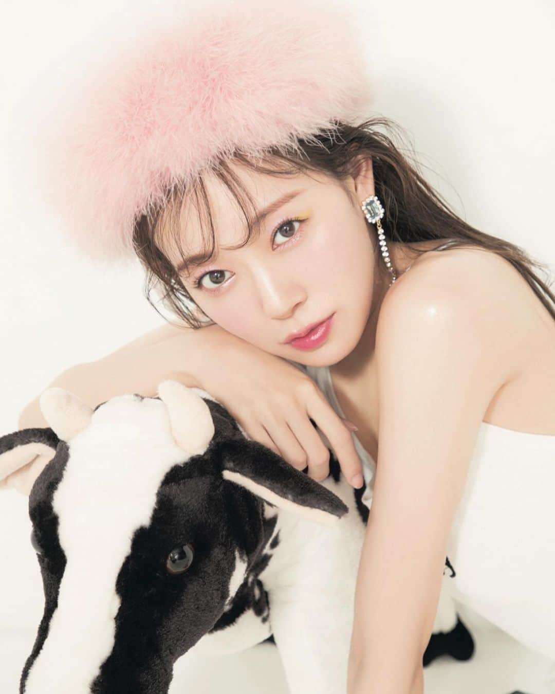 渡辺美優紀さんのインスタグラム写真 - (渡辺美優紀Instagram)「. Movieも..🐰💘 @larmemagazine #larme」7月18日 19時55分 - miyukichan919