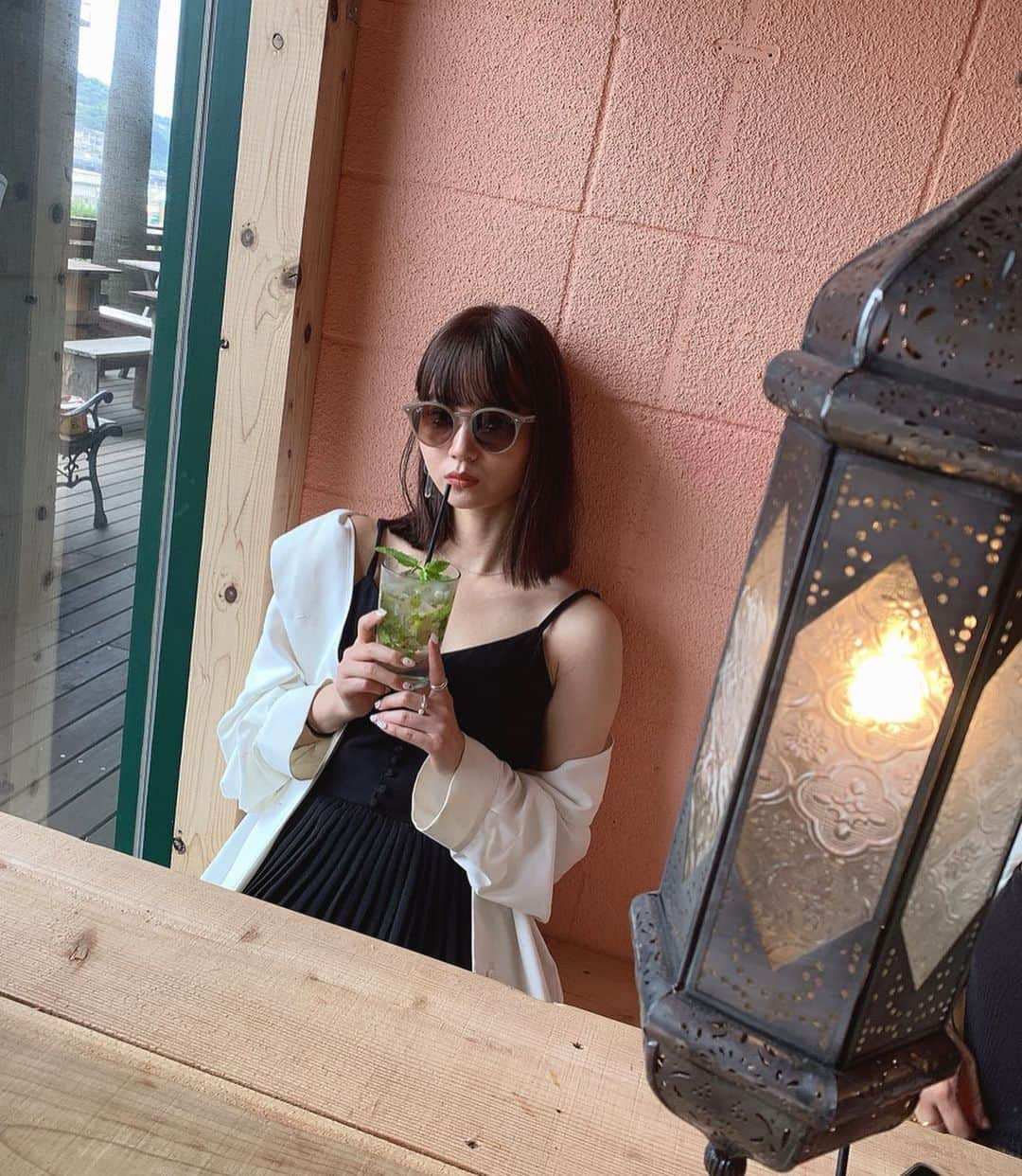 NANAMIさんのインスタグラム写真 - (NANAMIInstagram)「鎌倉でランチしたお店が可愛かった ♡ 🕶→ @rayban 👗.👚→ @rim.ark  #早く梅雨明けて #白玉ななみ #nana私服」7月18日 20時31分 - nanami023