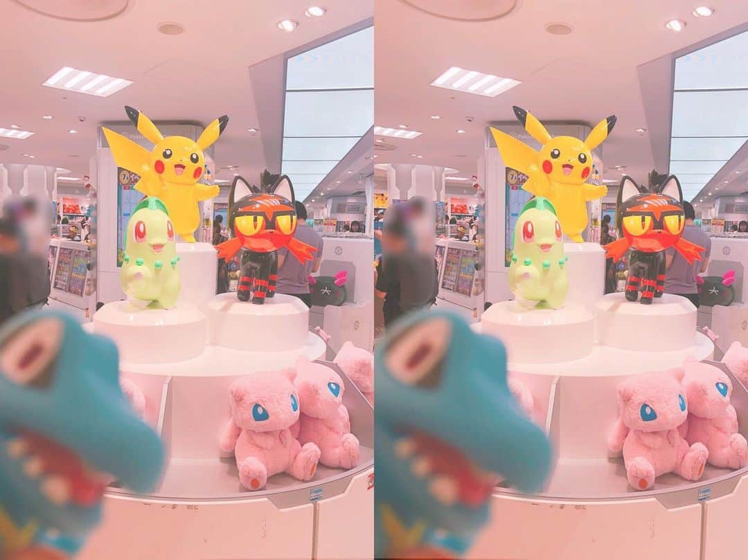 百瀬怜のインスタグラム：「名古屋で出会った可愛いポケモン達とキティさん  #ポケモン #キティちゃん」