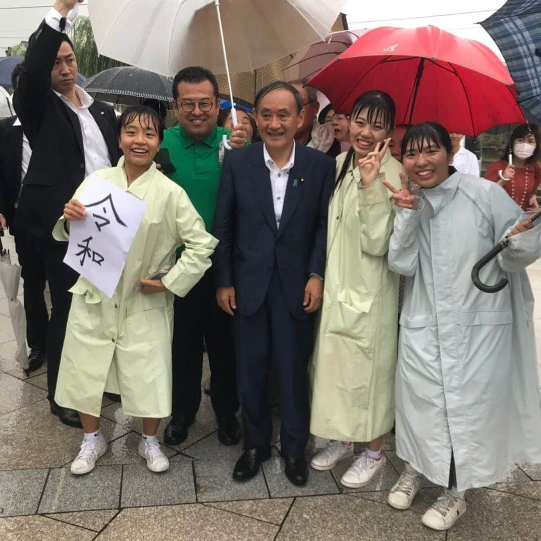 菅義偉さんのインスタグラム写真 - (菅義偉Instagram)「#参議院議員選挙 #愛媛県 #自民党 #らくさぶろう #応援 #菅官房長官 #令和」7月18日 20時55分 - suga.yoshihide