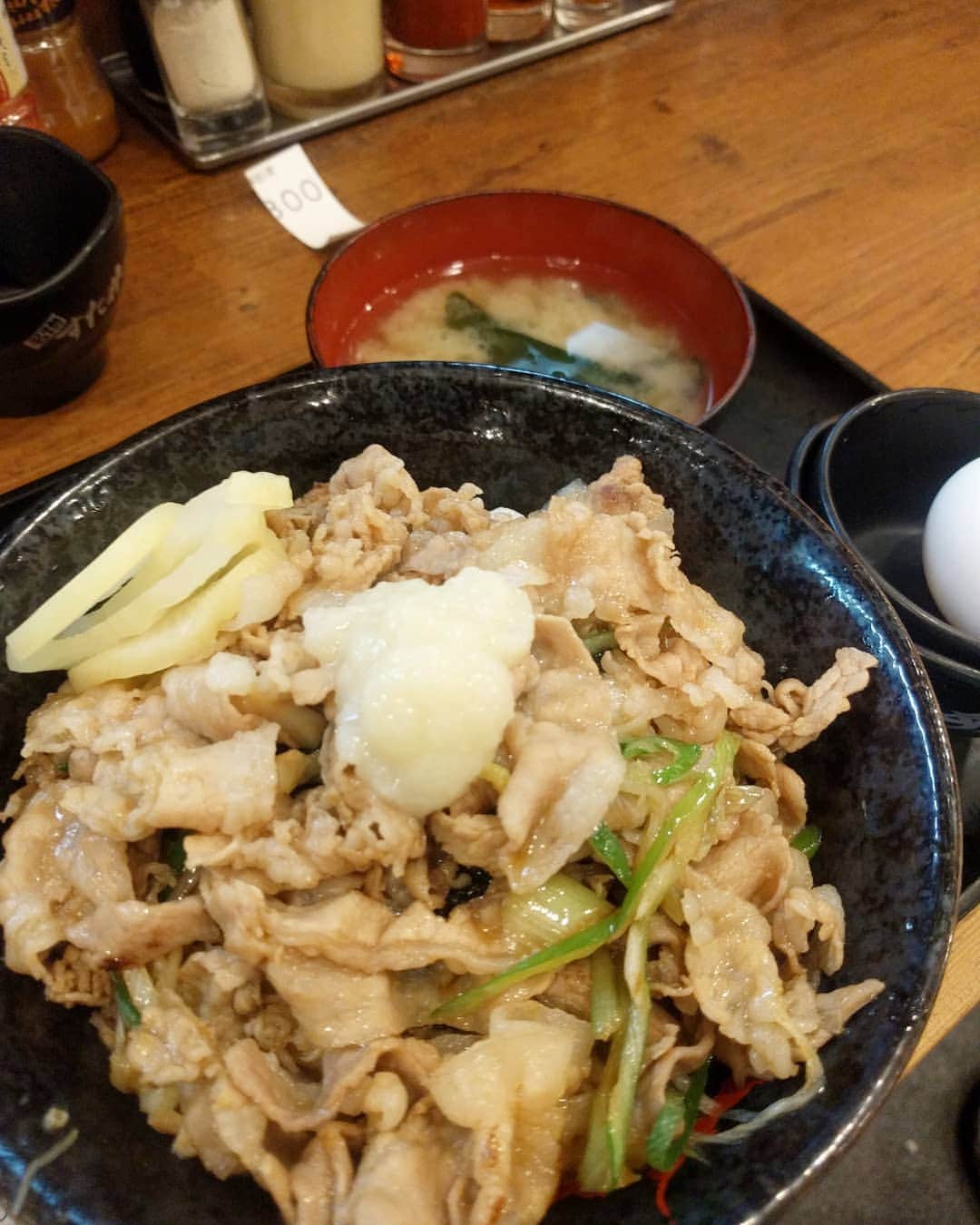 越中睦士のグルメインスタ