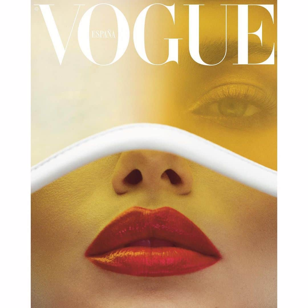 アドリアナ・リマさんのインスタグラム写真 - (アドリアナ・リマInstagram)「✨When you thought this month on @voguespain you would get 1 cover and they decide to give you 3 instead... I couldn’t be more grateful for the amazing crew..... the 3rd cover I will post tmrw.... ✨ @voguespain @irinashayk Photographers: @luigiandiango Stylist: @juancebrian Make up: @georgisandev Hair: @luigimurenu Manicurist: @ashlie_johnson Production: @viewfindersnyla #vogueagosto」7月18日 21時15分 - adrianalima