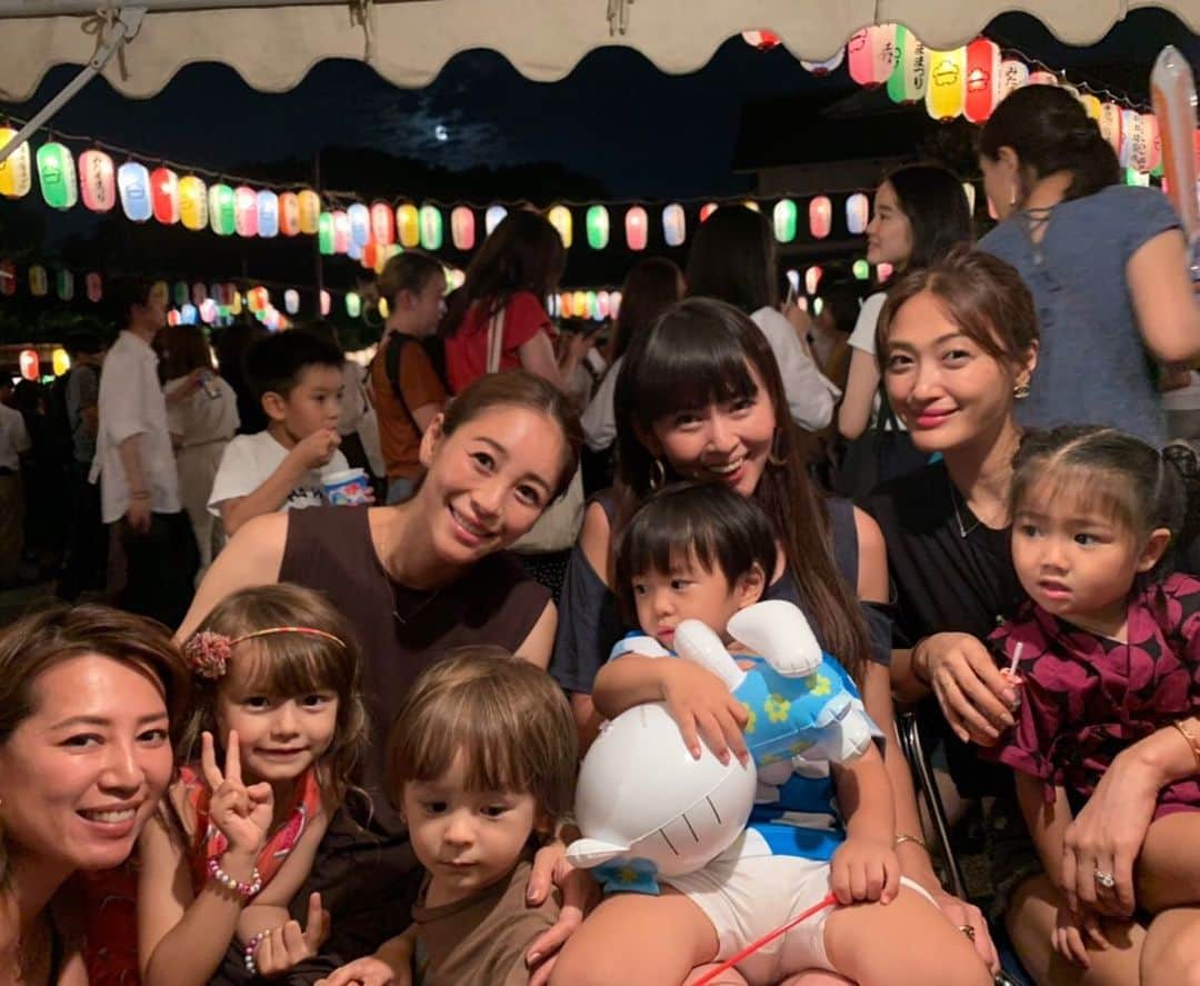 大桑マイミのインスタグラム：「あけちゃん おかえり〜🍧🍧 昨日お祭りに行ってきました。 やっと！夏らしくなってきて ワクワク😊 #maturi2019 @akemi.1177  @yumisakurai24  @mayaimagawa」