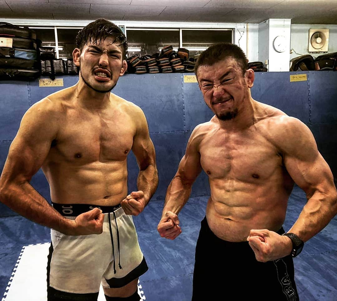 川尻達也さんのインスタグラム写真 - (川尻達也Instagram)「岡野とマンツーマンで3R。 仕上がってるよ。 暑く。熱く。アツく。 川尻応援シートで応援の準備はOK？？ https://t.pia.jp/pia/ticketInformation.do?eventCd=1923072&rlsCd=010 #茨城 #つくば #土浦 #茨城格闘技 #つくば格闘技 #土浦格闘技 #茨城柔術 #つくば柔術 #土浦柔術 #mma #jmma #TBLOOD #キックボクシング #柔術 #RIZIN #RIZINFF #RIZIN2019」7月18日 21時30分 - crusher_mma