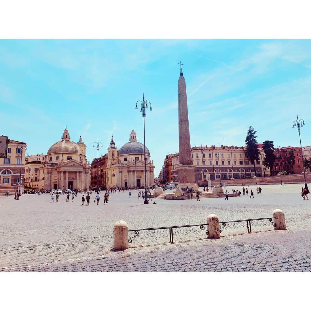 ユナ・デュフネさんのインスタグラム写真 - (ユナ・デュフネInstagram)「📍Villa Borghese y Piazza del Popolo 🇮🇹 . . . #Piazza #DelPopolo #Italia #Villa #Borghese #Galleria #Verde #Bella #rome #Piedi #Amour」7月18日 21時48分 - youna_d