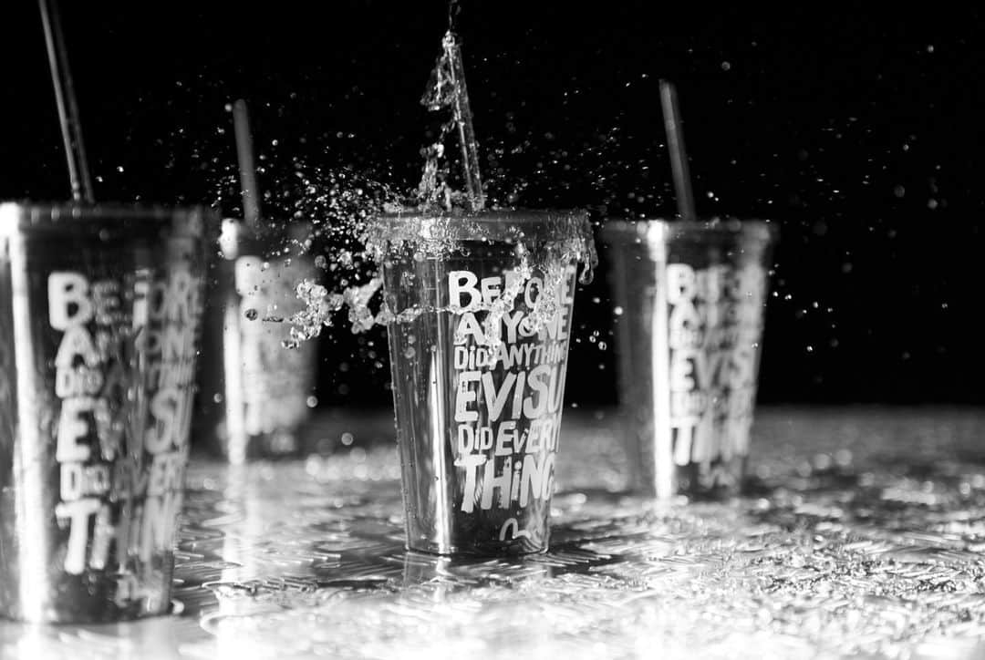 エヴィスジーンズさんのインスタグラム写真 - (エヴィスジーンズInstagram)「Got this drank in my cup...but it’s water💧  #evisu #2019 #denim #fashion #ykwyfgo #yktv #stayhydrated」7月18日 21時56分 - evisu1991