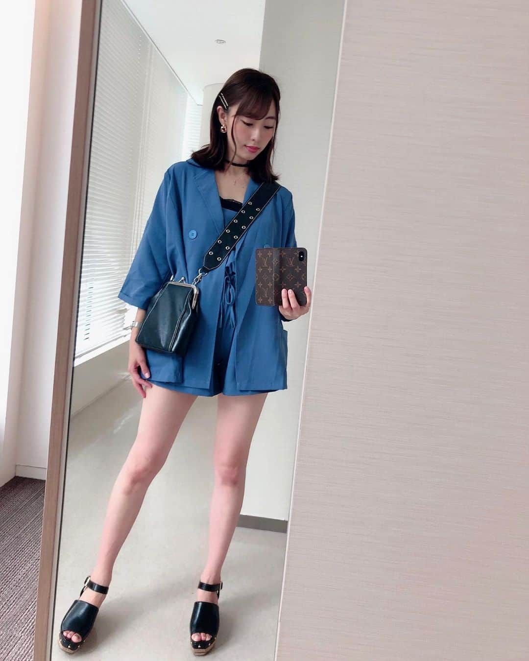 藤江れいなさんのインスタグラム写真 - (藤江れいなInstagram)「セットアップ大好き☺️💞 ( @7things.official )の服、どれも可愛いのー🌟 #２２時の嫁  #私服 #ootd #fashion #コーディネート #セットアップ #7things #サンダル #RANDA #ショルダーバッグ #senseofplace」7月18日 21時58分 - 01nyan0201