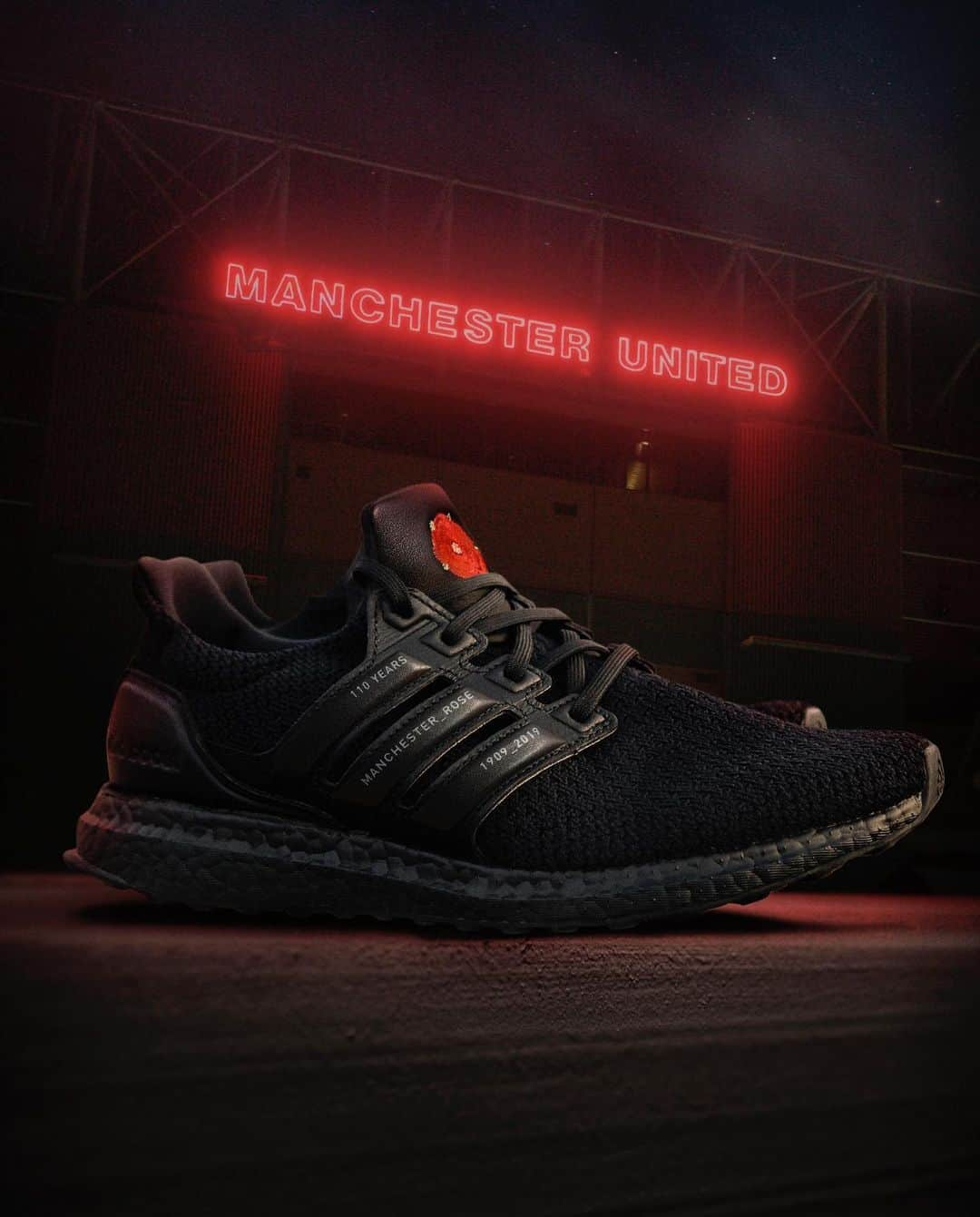 マンチェスター・ユナイテッドさんのインスタグラム写真 - (マンチェスター・ユナイテッドInstagram)「A nod to 1909. The limited edition Manchester United Ultraboost. Coming 25.07.」7月18日 22時00分 - manchesterunited