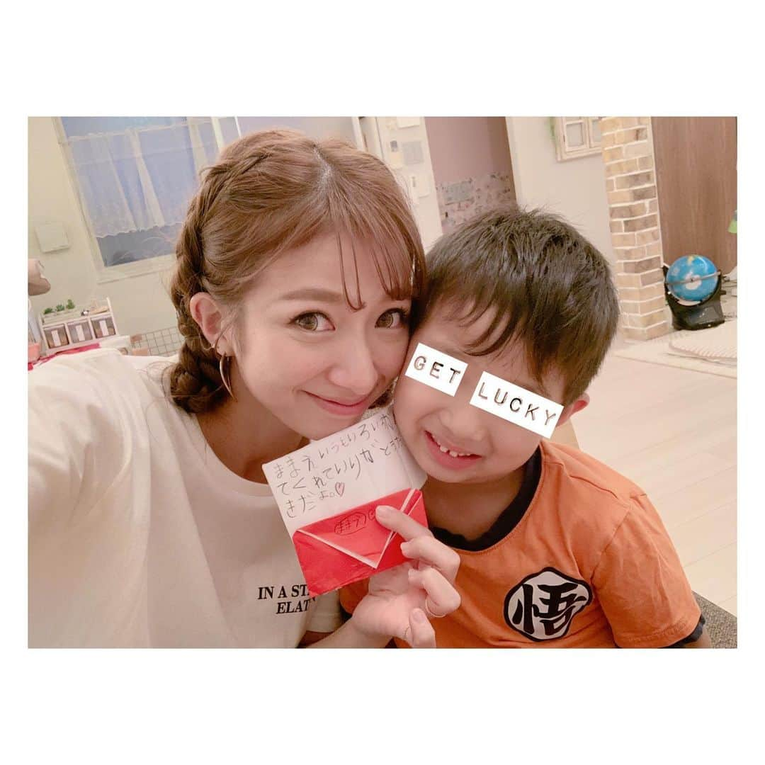 辻希美さんのインスタグラム写真 - (辻希美Instagram)「そっちゃんからお手紙貰った❤️ #そっちゃん #お手紙 #ひらがな苦手 なのに #一生懸命書いてくれたみたい #涙出るほど嬉しい #大切にする #ママのお守り #昊空 #ありがとう #❤️」7月18日 22時00分 - tsujinozomi_official