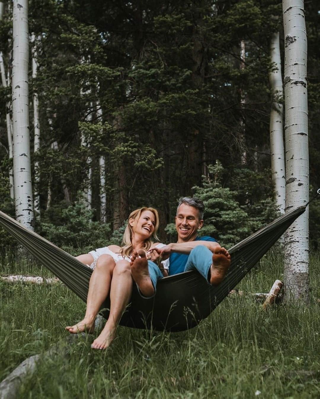 REIさんのインスタグラム写真 - (REIInstagram)「These two fell in love under the boughs of aspens.  Photo: @thenaturegoddess in Sante Fe National Forest, #NewMexico. #OptOutside」7月18日 22時01分 - rei
