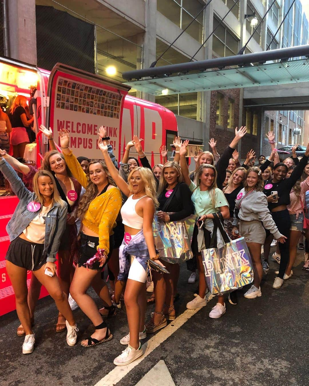 Victoria's Secret PINKさんのインスタグラム写真 - (Victoria's Secret PINKInstagram)「PINK Campus Rep Certification was an amazing experience, and although it’s over the fun doesn’t end here! We’re so excited to see our #PINKReps on campus this year! Reps, comment below on what your favorite part was 👇」7月19日 9時16分 - vspink