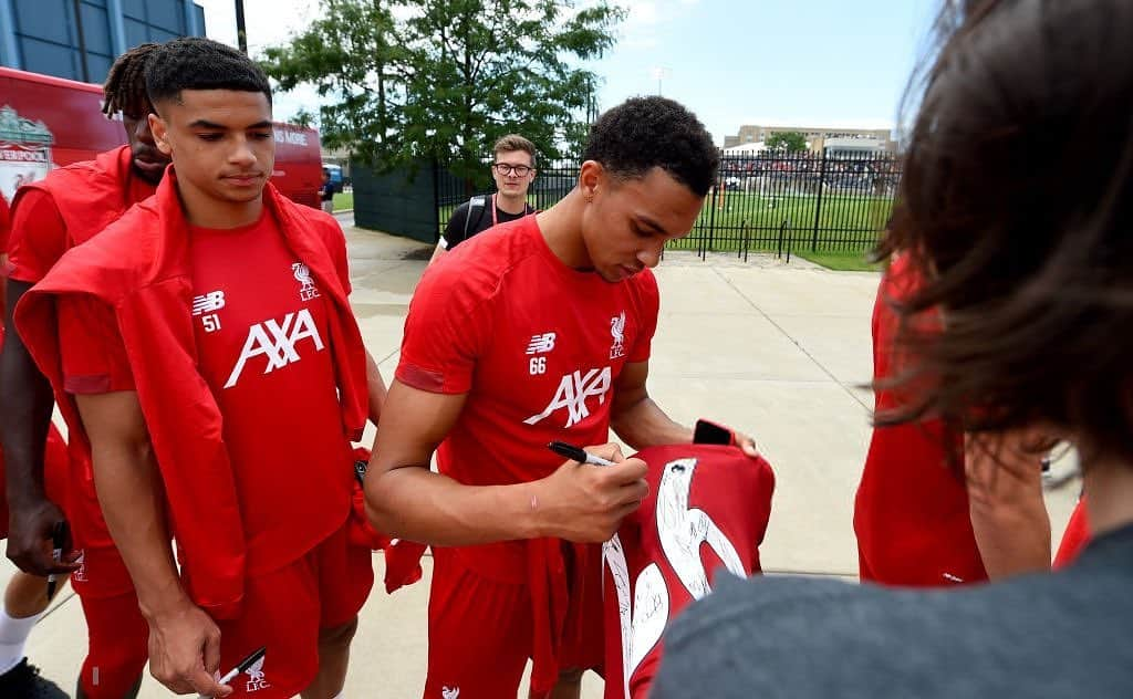 トレント・アレクサンダー＝アーノルドさんのインスタグラム写真 - (トレント・アレクサンダー＝アーノルドInstagram)「LFC preseason in America (18-07-19) 🔴📷: Andrew Powell for Liverpool FC 🔴 @trentarnold66 🔴 Partners:  @domsolanke29 @dannyingsfanpage  Tags ignore: #trentarnold #TAA66 #team66 #trentalexanderarnold #team66 #trentalexander  #milner #hendo #gerrard #benwoodburn #liverpool #lfc #salah #mane #firmino #robertson #vandijk #emrecan  #chamberlain #aoc #lallana #matip #lovren  #moreno #football  #l4l #f4f #lfl #lovelfc」7月19日 7時50分 - trentaa66