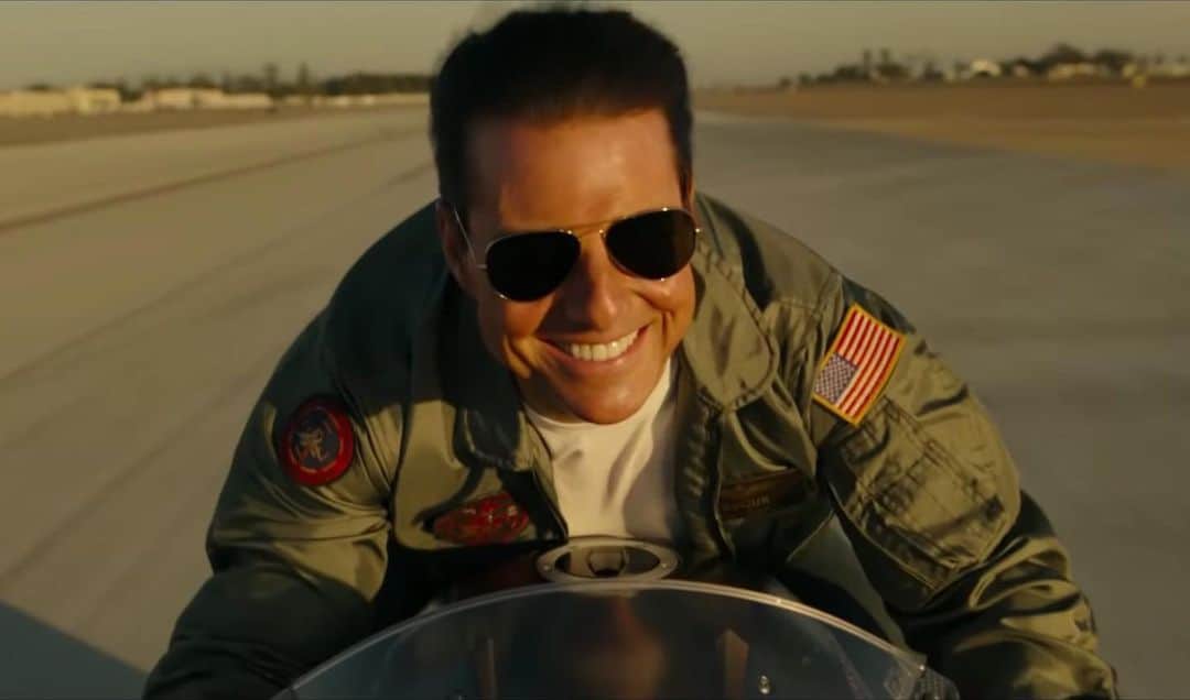 E! Onlineさんのインスタグラム写真 - (E! OnlineInstagram)「More than three decades after the release of Top Gun, we can finally watch the trailer to its brand new sequel Top Gun: Maverick. Download our app at the link in our bio to keep up with the latest news from Comic-Con. (📷: Youtube)」7月19日 8時02分 - enews