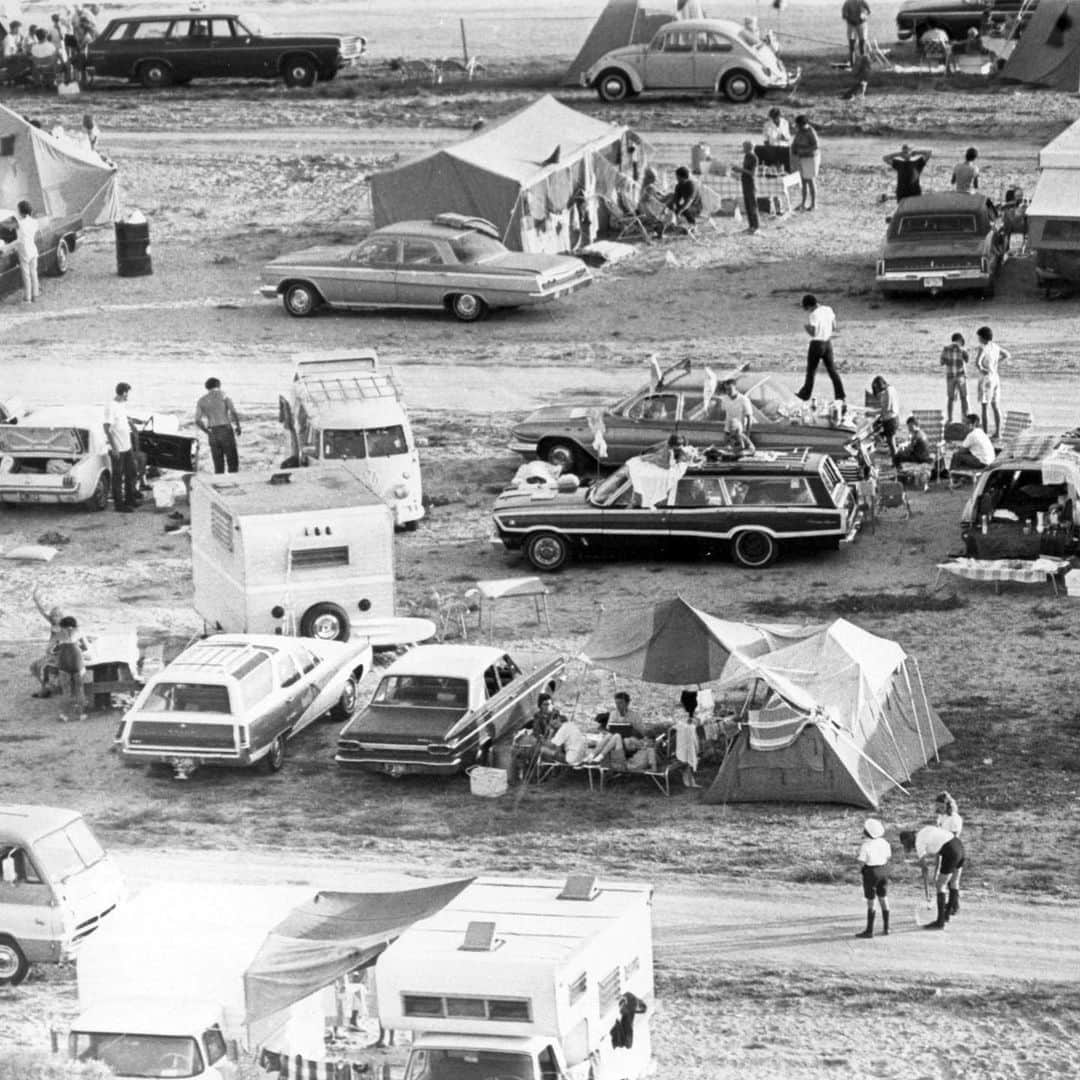 NASAさんのインスタグラム写真 - (NASAInstagram)「Not even seven years after President John F. Kennedy’s directive to go to the Moon, the Saturn V rocket was rolled out for the momentous journey and spectators gathered on nearby beaches to watch the Apollo 11 launch from Kennedy Space Center in Florida on July 16, 1969.  Credit: NASA  #NASA #spaceflight #space #Apollo50th #ThrowbackThursday #TBT」7月19日 8時29分 - nasa