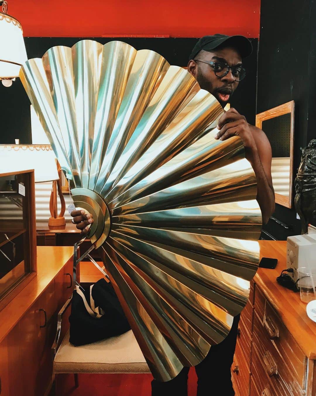 Paul Octaviousのインスタグラム：「I had to pray to every fan waving church lady to be given such a GIFT 😵 *MEGA THWORP* sound 📸 by @mikeduez」