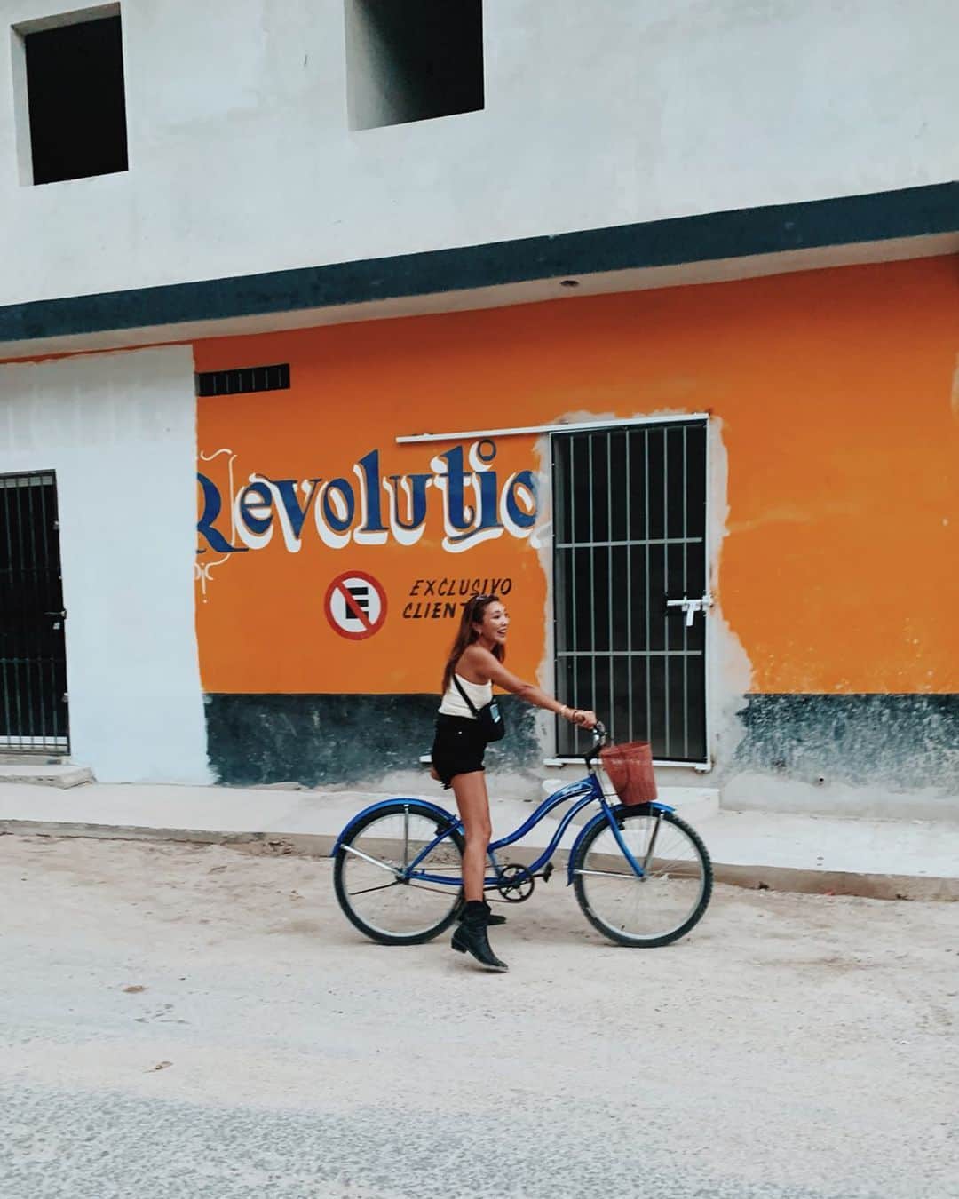 小竹麻美さんのインスタグラム写真 - (小竹麻美Instagram)「📍Tulum,Mexico 初のメキシコにびびって ヒヤヒヤしながら自転車のってた🇲🇽 思い出❤️ #tulum#mexico#quintanaroo #トゥルム#メキシコ#🇲🇽」7月19日 8時47分 - asamikotake