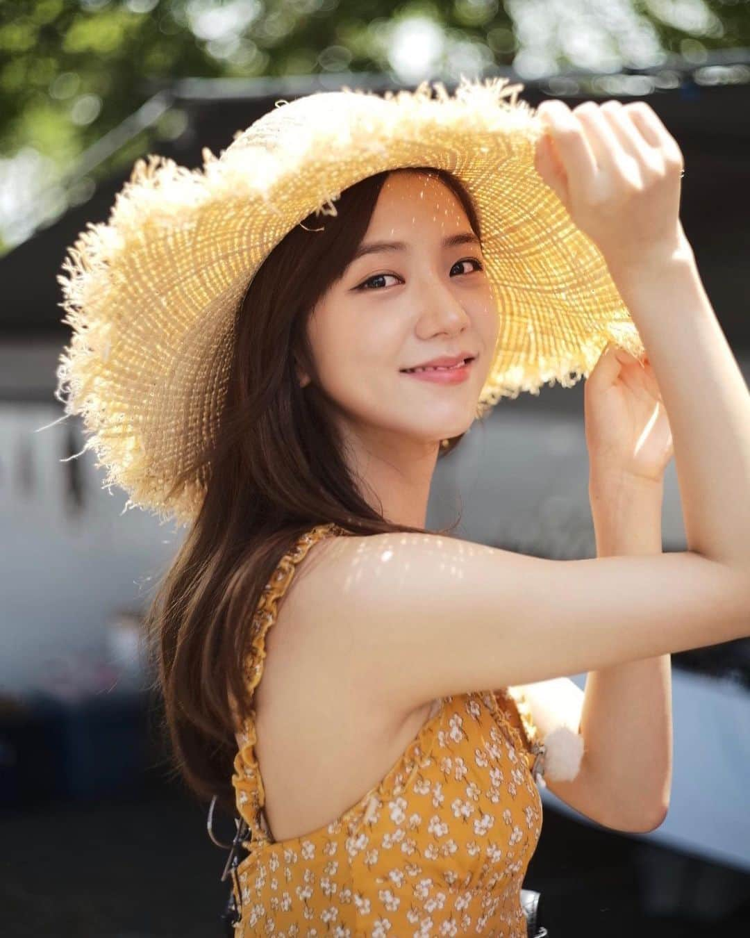 ジスさんのインスタグラム写真 - (ジスInstagram)「oh! so sunny💛」7月19日 8時48分 - sooyaaa__