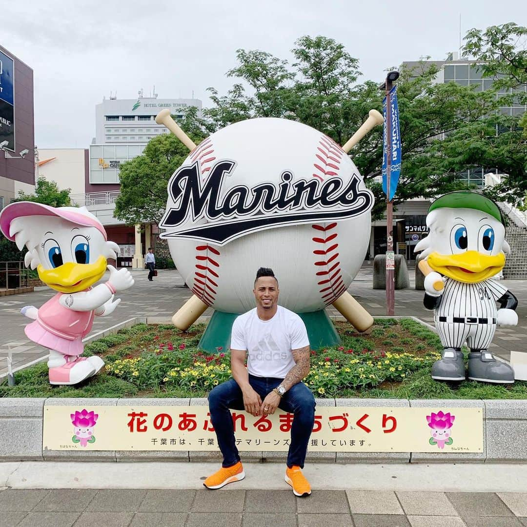 レオニス・マーティンのインスタグラム：「Very excited for the new experience @chibalotte_official  #chibalottlemarines」