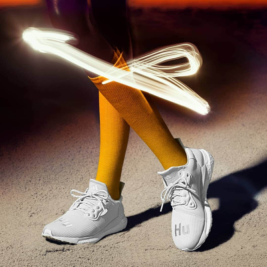 adidas Italiaさんのインスタグラム写真 - (adidas ItaliaInstagram)「La nuova SolarHu di @pharrell in 4 colorazioni. Disponibile dal 20 luglio su adidas.it/Pharrell」7月19日 0時22分 - adidasita