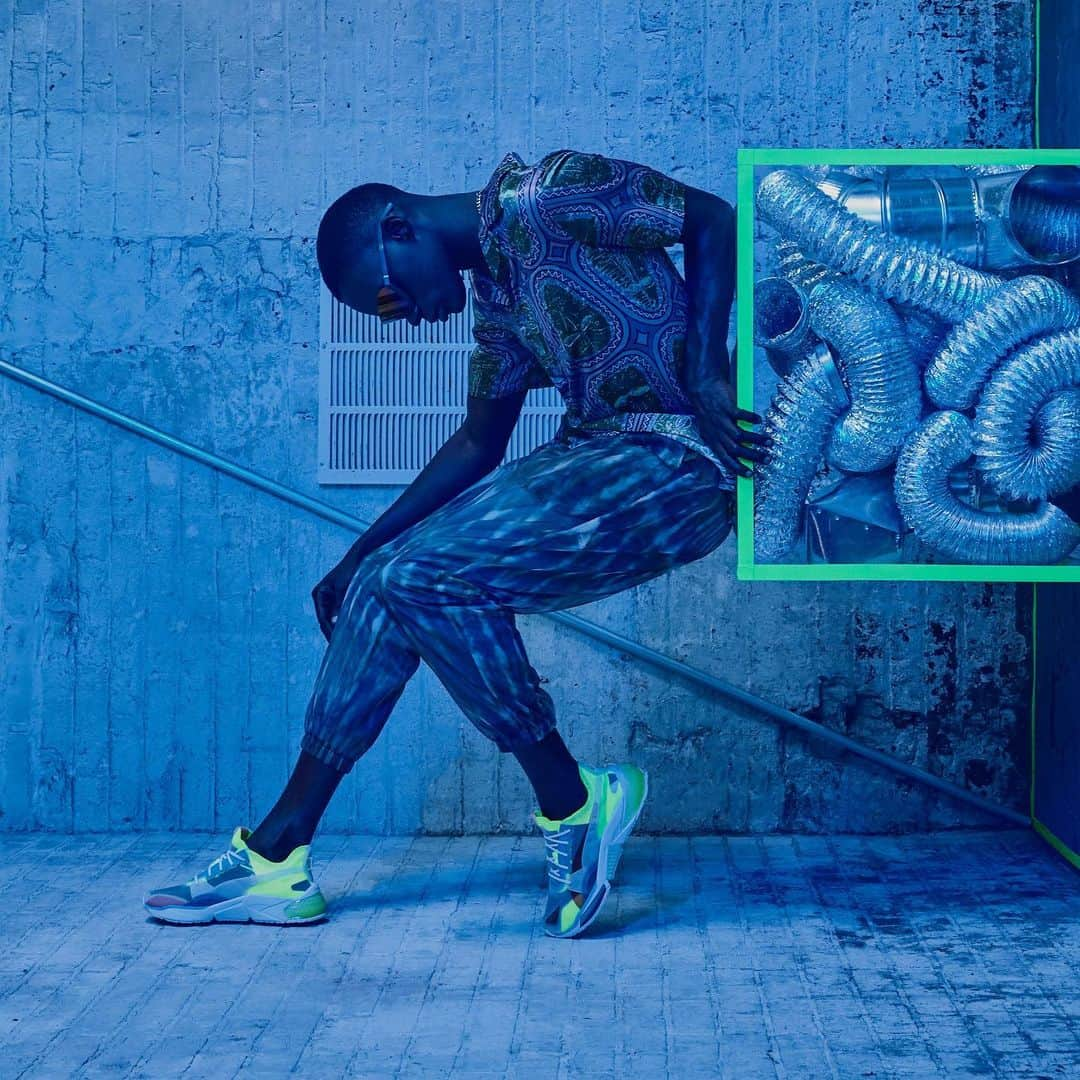 HYPEBEASTさんのインスタグラム写真 - (HYPEBEASTInstagram)「@pumasportstyle offers the latest drop from the LQD CELL series with the release of the LQD CELL Optic sneaker. The lightweight silhouette features an abundance of industry leading tech including ProFoam, and hexagonal cells along the cupsole which provide cushioning and an energy return with each stride. Available now via Puma’s webstore.」7月19日 0時33分 - hypebeast