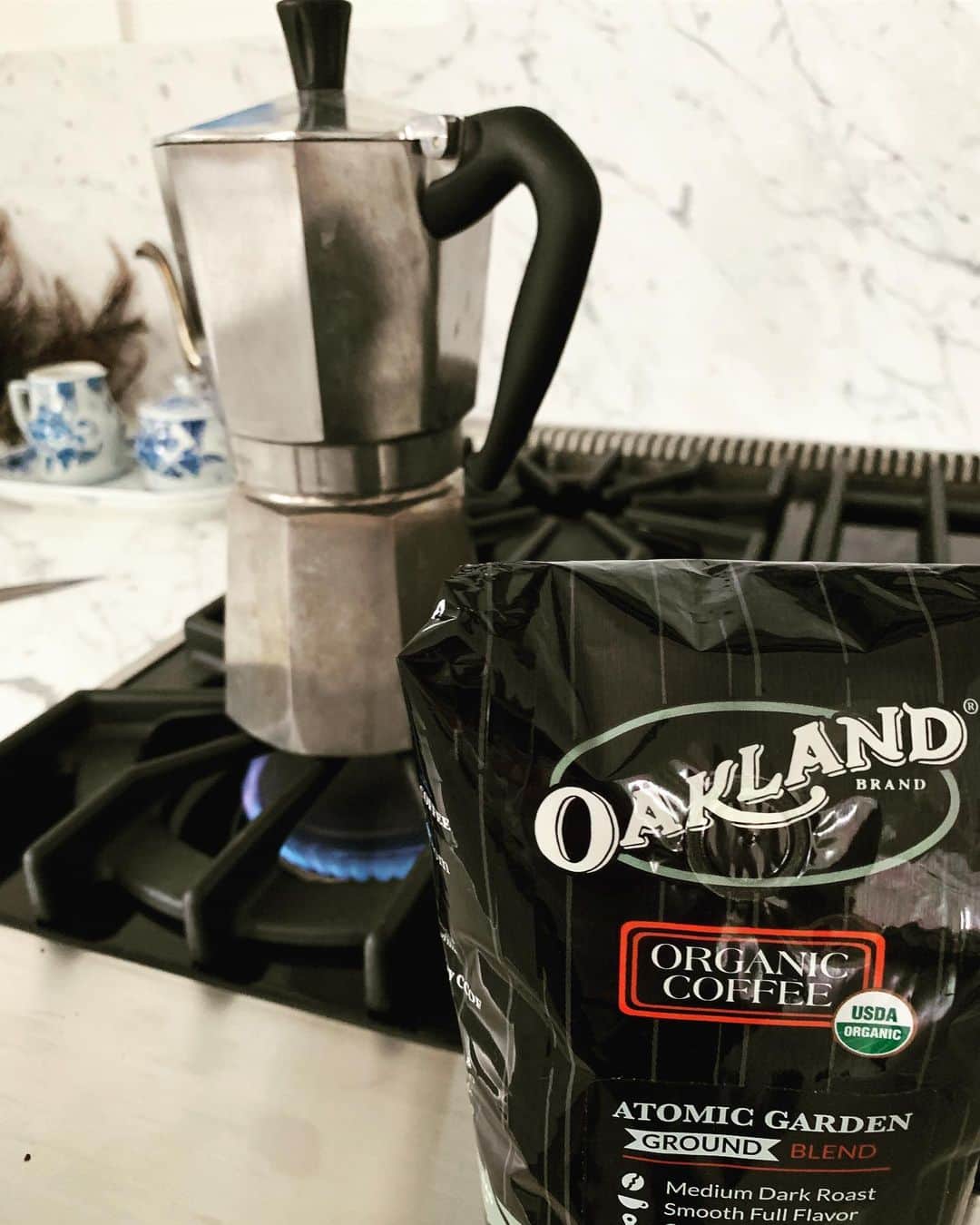 マイク・ダーントさんのインスタグラム写真 - (マイク・ダーントInstagram)「If a pic is worth 1000 words, then here’s 5k for ya!  #mymorning @oaklandcoffee ☕️」7月19日 1時24分 - mikedirnt