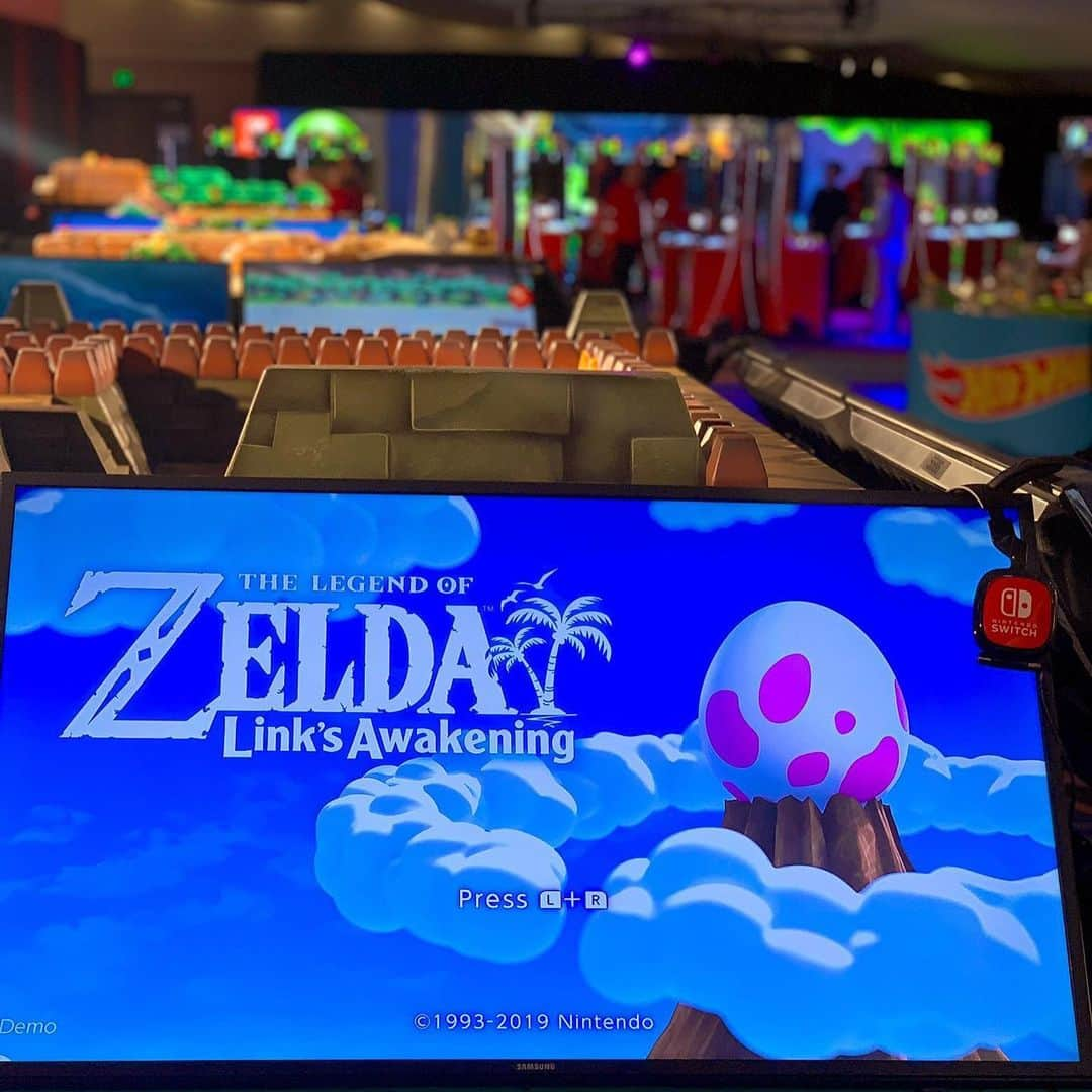 任天堂アメリカさんのインスタグラム写真 - (任天堂アメリカInstagram)「Kick off #SDCC2019 at Nintendo’s Gaming Lounge in the ballroom at the Marriott Marquis & Marina. Stop by and be sure to demo the latest games, like #LuigisMansion3 and The Legend of #Zelda: Link’s Awakening. #NintendoxSDCC」7月19日 2時05分 - nintendoamerica