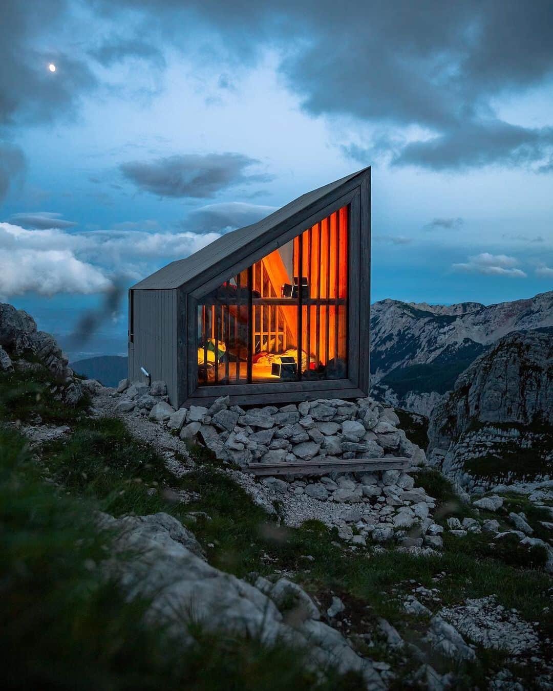 PicLab™ Sayingsさんのインスタグラム写真 - (PicLab™ SayingsInstagram)「A long hike to the top of a mountain in Slovenia led @davide.anzimanni and company to this bivouac where they would sleep for the night. #Slovenia 🇸🇮 (🎥: @davide.anzimanni )」7月19日 2時14分 - paradise