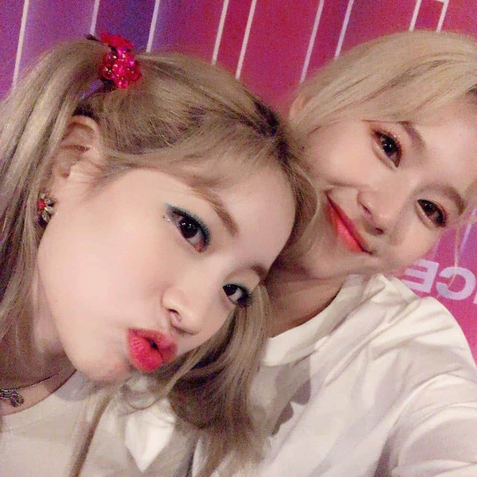 TWICEさんのインスタグラム写真 - (TWICEInstagram)「SAIDA🥤💋💗」7月19日 2時38分 - twicetagram