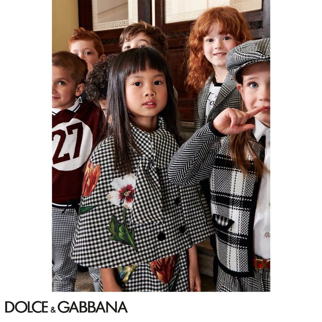 ドルチェ&ガッバーナさんのインスタグラム写真 - (ドルチェ&ガッバーナInstagram)「The new Dolce&Gabbana Fall Winter 2019-20 Children’s Advertising Campaign.  #DGCampaign #DGFW20 #DGBambino」7月19日 3時01分 - dolcegabbana