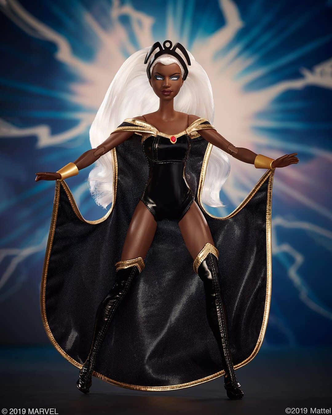 バービーさんのインスタグラム写真 - (バービーInstagram)「#Barbie celebrates the 80th anniversary of @Marvel Comics with a tribute to legendary X-Men foe Mystique, X-Men character Dark Phoenix and Super Hero Storm.⁣ ⁣ Available for presale NOW at @GameStop⁣.」7月19日 3時26分 - barbie