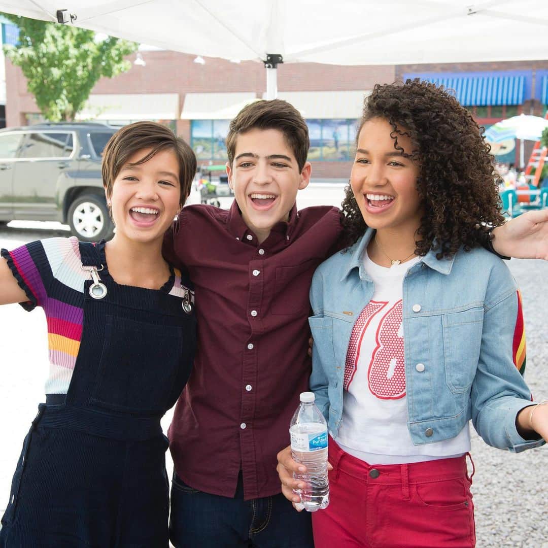 Disney Channelさんのインスタグラム写真 - (Disney ChannelInstagram)「These three ❤️ #AndiMack #MissingAsher」7月19日 3時32分 - disneychannel