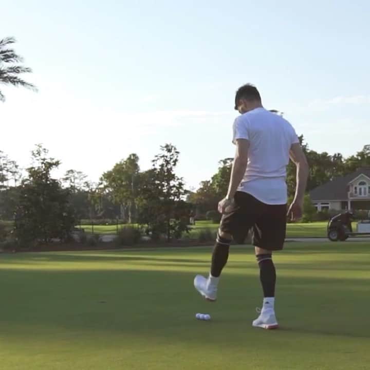 F2Freestylersのインスタグラム：「3 for 1 👀🏌🏻‍♂️🎯⛳️ #TheOpen #Golf」