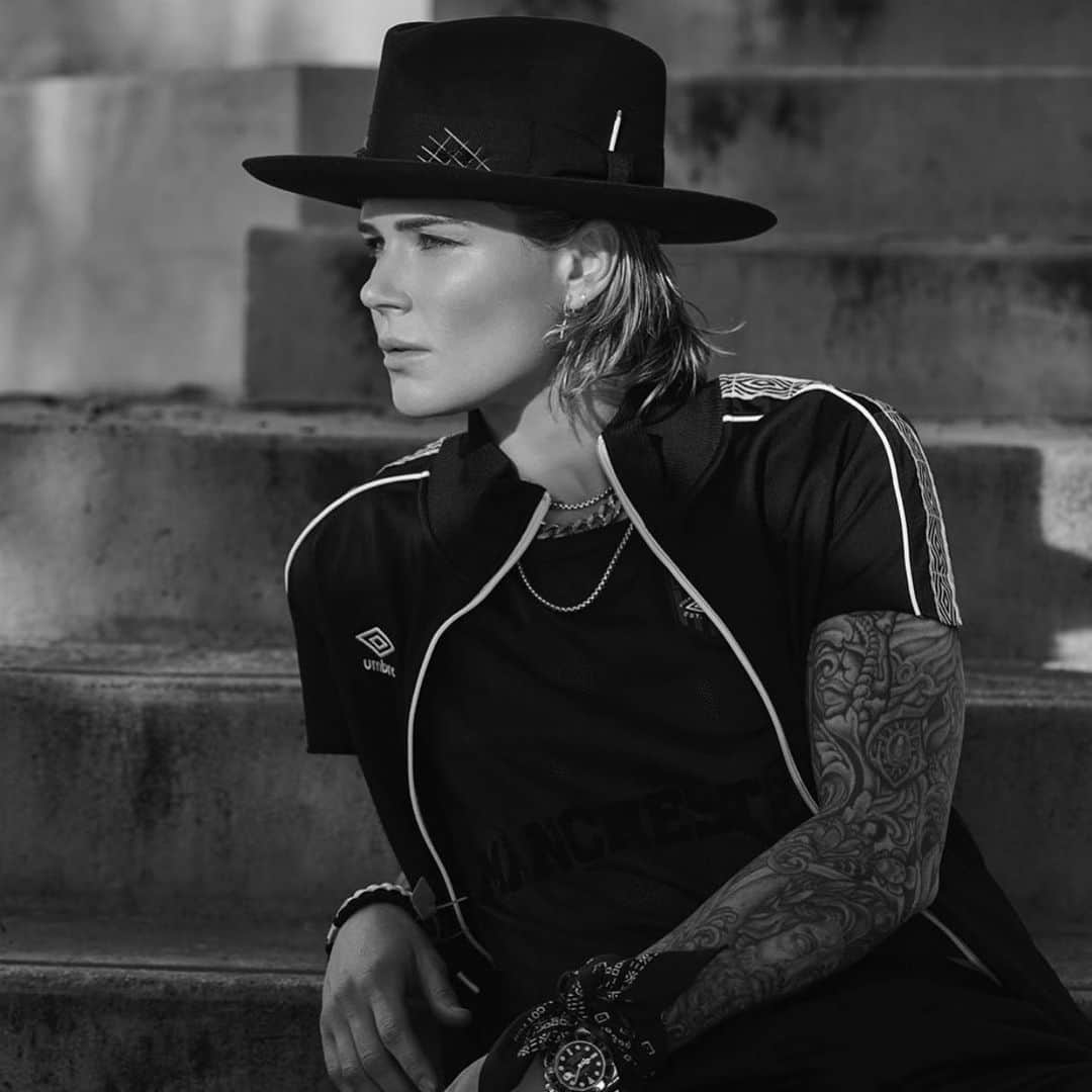 Nick Fouquetのインスタグラム：「Congrats to US Women’s National Soccer Team for winning the gold 🏆 @ashlynharris24 🏆」