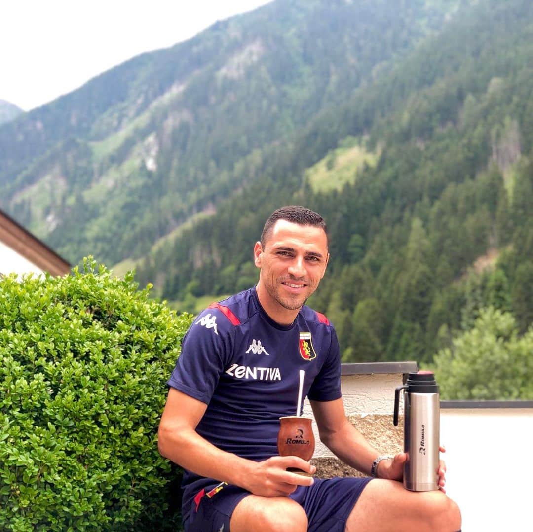 ロムロ・ソウザ・オレステス・カルデイラのインスタグラム：「Neustift - Austria 🇦🇹 . 😁 Smile」